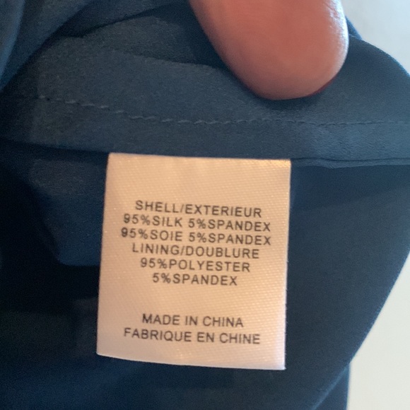 Halston Heritage Peacock Blue Gown. V-neckline with spaghetti straps. Size 2. - Picture 9 of 10